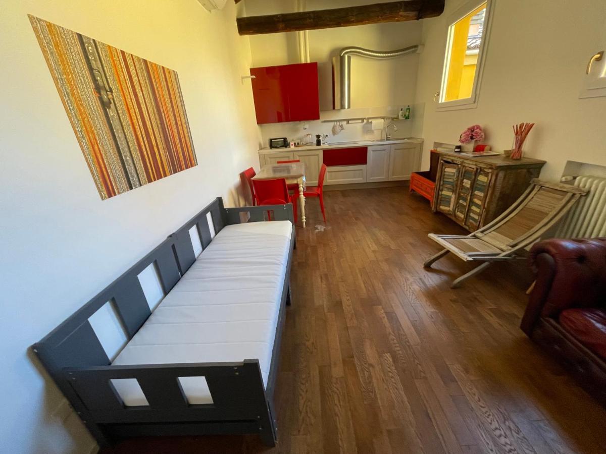 Red Appartamento Immerso Tra Le Mura Bolognesi Exterior foto